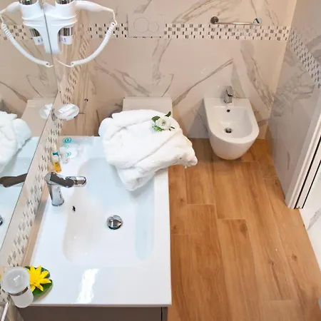 Ambruosi Village & Massignano