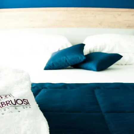 リゾート Ambruosi Village & Massignano