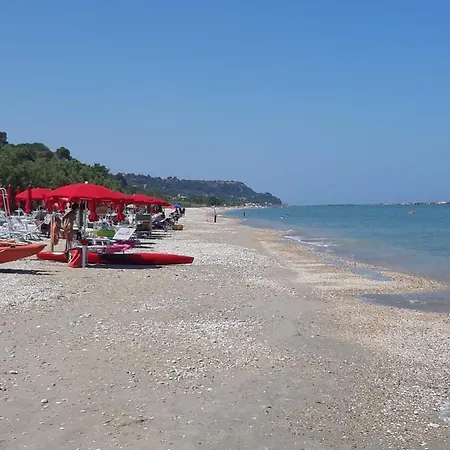 Resort Ambruosi Village & Massignano